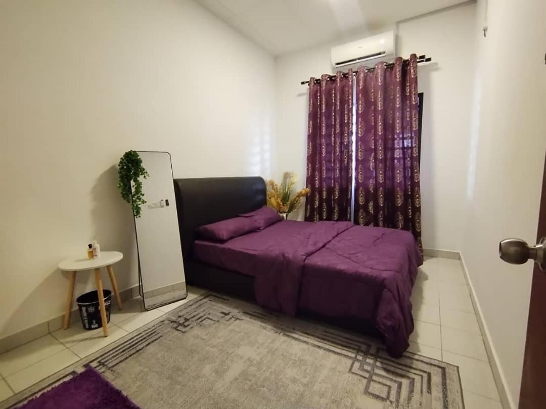 Orked Homestay Seri Iskandar Exterior photo